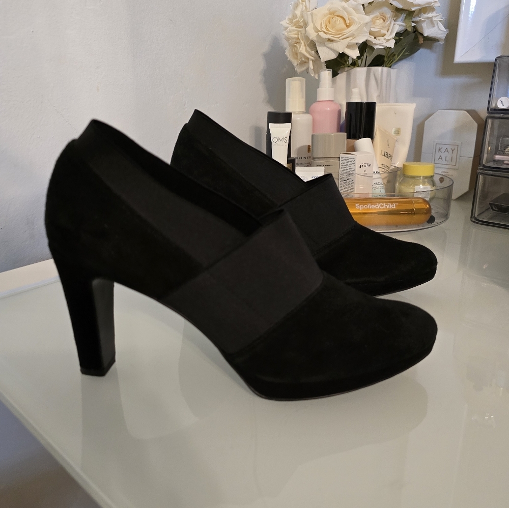 Vaneli Black Suede Leather Pumps size 9M